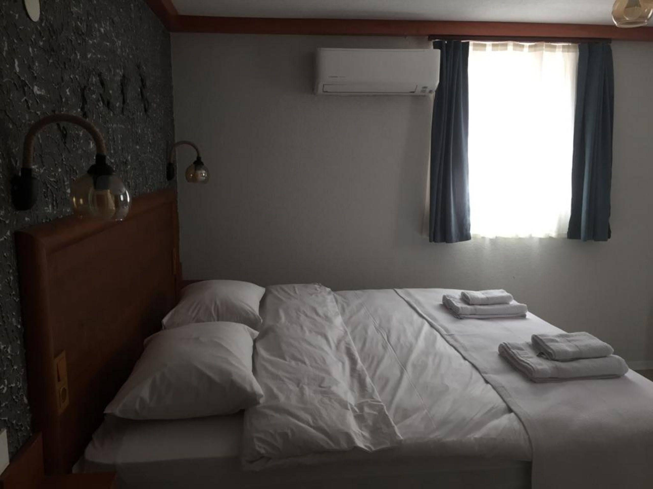 بوزجادا Elyada Otel Ve Bag Evi 8 Yas Ustu المظهر الخارجي الصورة