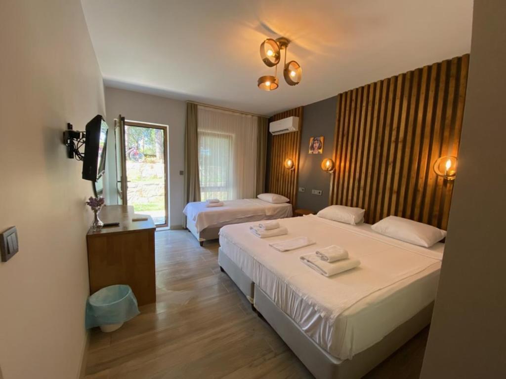 بوزجادا Elyada Otel Ve Bag Evi 8 Yas Ustu المظهر الخارجي الصورة